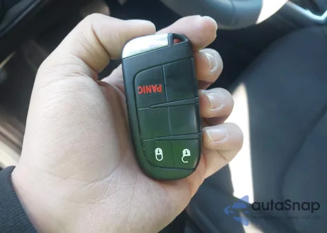 2020 Jeep Renegade Sport 4X4 z USA, uszkodzony, nr VIN ZACNJBAB9LPK98008